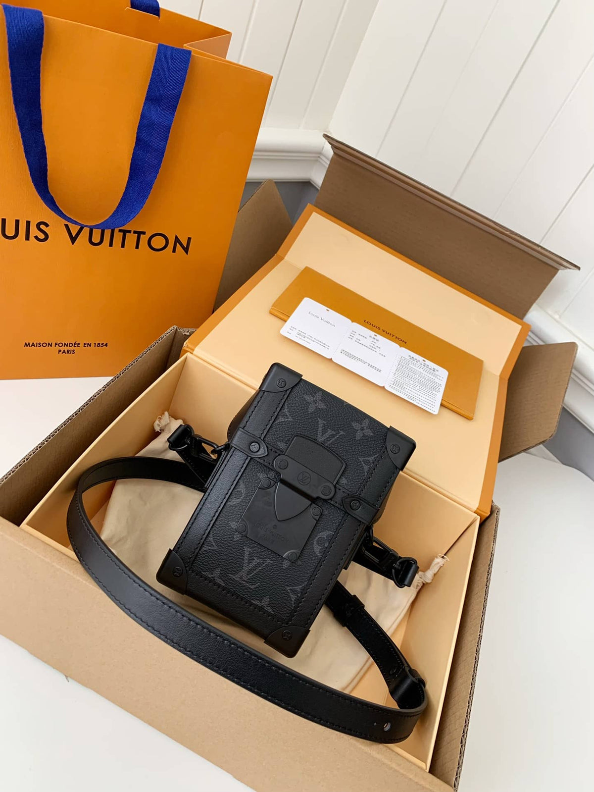 Bolsa Louis Vuitton Vertical Trunk Wearable